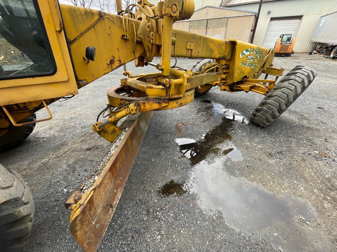 1979 DEERE 570A - Image 11